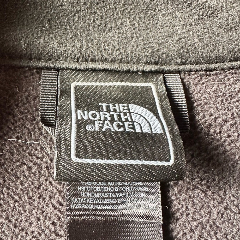 North Face Women’s Wind Shell Jacket - image 4